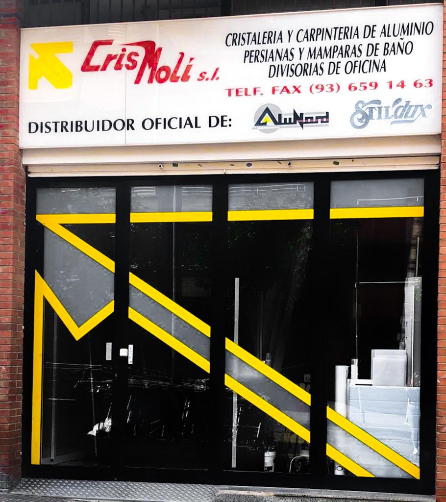 Fachada de Crismoli en Viladecans
